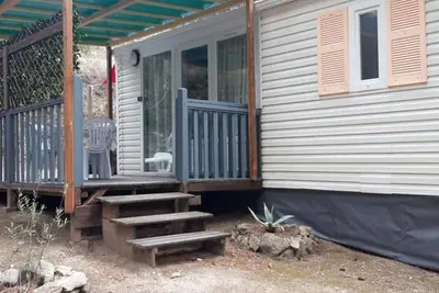 Image de Mobil-home confortable avec terrasse à Sournia