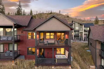 Image de Luxury River Run Chalet 111 I Great Views I Private Hot Tub I Best Price I Discounted Attractions