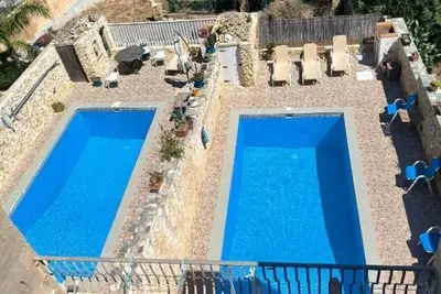 Image de The Figolla Farmhouse 20 beds