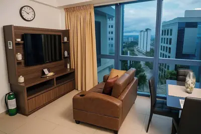 Image de Modern 1br Corner Unit, Pool & Gym Overlooking Cebu City Skyline - Cebu It Park