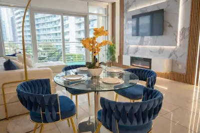 Image de City Views & Free Parking | Midtown Miami