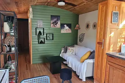 Image de Roulotte Carmen avec Spa