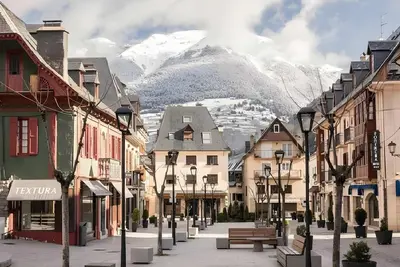 Image de Vielha Premium Duplex  Mountain Views  Sleeps 6