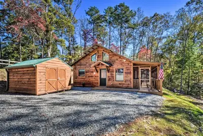 Image de Goldyloks' Cottage is \"Just Right\" for you! And your puppies, too!