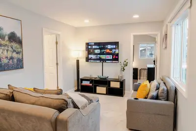 Image de Cozy One Br House, King Size bed and Full kitchen