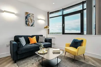 Image de Modern 2-Bed Flat w Private Parking by Kew Gardens and 20 Min to Heathrow & City