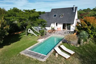 Image de Villa avec piscine - calme absolu 5 min des plages
