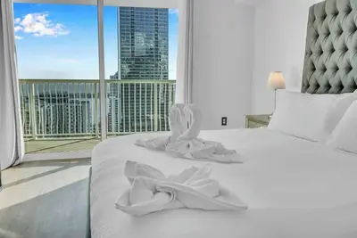 Image de Luxurious Condo on the 39th Floor in Brickell