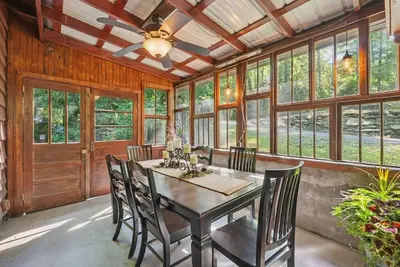 Image de Welcoming 4-bedroom cabin near Linville Falls