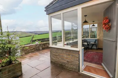 Image de Stone & Fleece Cottage, pet friendly in Holmbridge