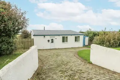 Image de Harbour Lights, pet friendly, country holiday cottage in Church Bay