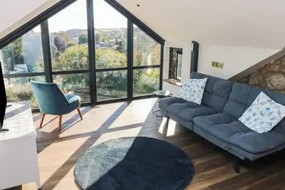 Image de 10 Brython Place, family friendly, luxury holiday cottage in Tenby