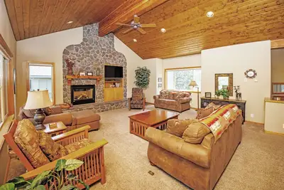 Image de Tokatee 15 - A/C, Hot Tub, Pool Table
