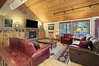 Image de Tamarack 8 - Cute & Fun! Updated, Sharc, Bikes, Hot Tub