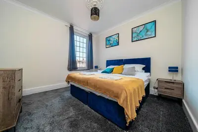 Image de 1 Bed Flat Wanstead E11 2pf | Save 10% LongStay | Contractors | Wi-Fi | Sleeps4 | Parking