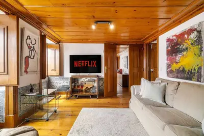 Image de Lisbon's Gem: Timeless Elegance and Modern Comfort