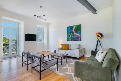 Image de Authentic Lisbon Stay with River Views