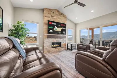 Image de Mountain View Retreat B11|Hot Tub |Near Powder Mtn