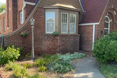 Image de Spacious remodeled bungalow in the heart of McPherson!