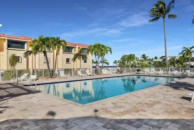 Image de Discover Futura Yacht Club 503 in Islamorada—your perfect 2-bedroom retreat!