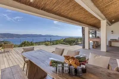 Image de Villa Rénovée Cap Bénat - Piscine & Confort