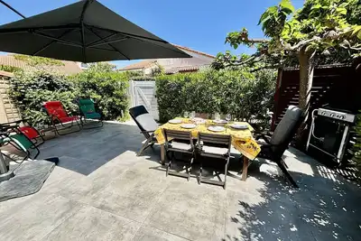 Image de Mazet climatisé - Piscine - Parking privatif