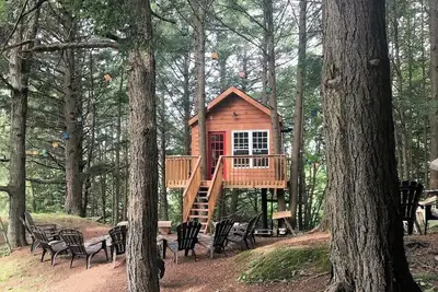 Image de House and treehouse near 2 ski resorts