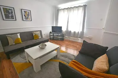 Image de Victoria Dock 3 Bedroom House sleeps 5-Free Parking-Contractor Long Stay