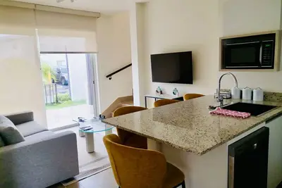 Image de Peaceful Sea View Two Br Beach Villa