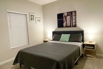 Image de New Modern Studio/Guest House in serene Dundee, Great Location, Smoke-Free