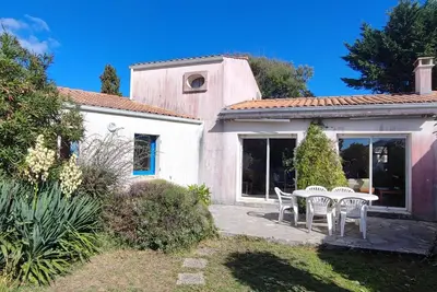 Image de Vacation home in a quiet location and close to the beach