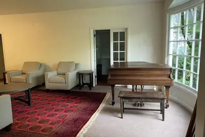 Image de Spacious 3-bedroom apartment in charming Fairfield with Ac