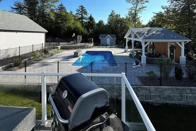 Image de A cozy getaway for any season!