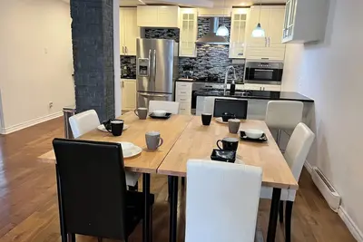 Image de New Modern 4 Bed + 3 Bathroom