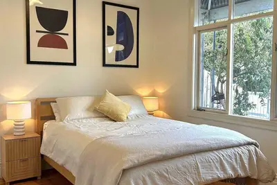 Image de Pet-friendly three bedroom house in Kensington!