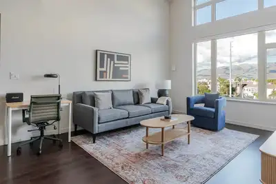 Image de Blueground | Milpitas, pool, nr Great Mall