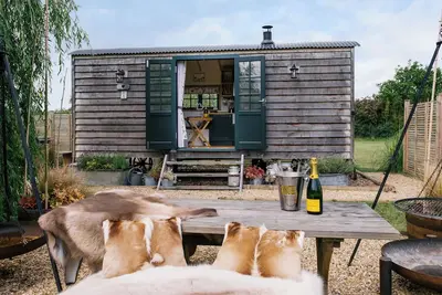 Image de Poppie's Shepherd Hut - Uk50227