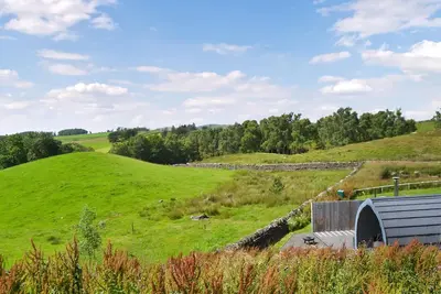 Image de Luxury Castle Pod with Hot Tub