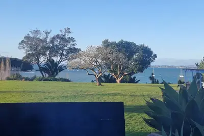 Image de ​Romantic Seaside Cottage: Country Calm, City Close, Retreat