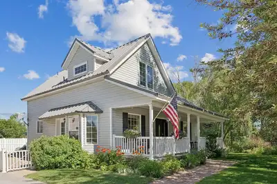 Image de Creekside cutie, 3br 2. 5ba, near skiing, sleeps 8