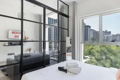 Image de StayShort - Dubai Hills sleeps 4 in a Great Location!