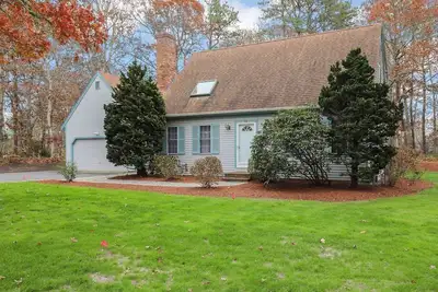 Image de Harwich Escape – Deck, Firepit & Near Beaches