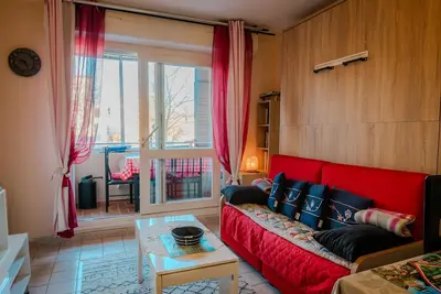 Image de Appartement 'Rez-de-jardin' avec terrasse privée et Wi-Fi