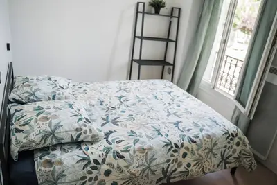 Image de Séjour famille ou pro accès rapide St-Lazare