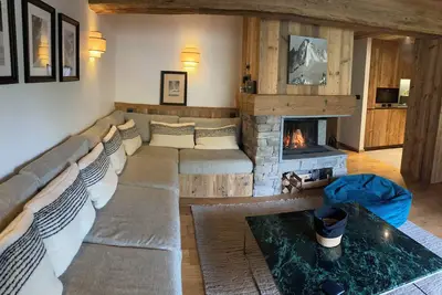 Image de Appartement de ski, Chalet Les Martin's 1, grand confort avec cheminée!