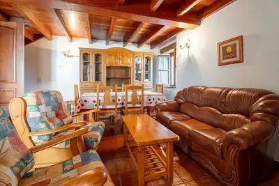 Image de Appartement 'Casa Collado Sto Tomas 2' avec vue sur la montagne et terrasse partagée