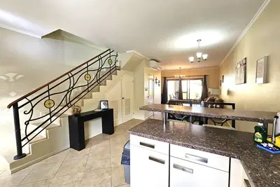 Image de Gold Coast Breeze - Peaceful townhome in charming Noord