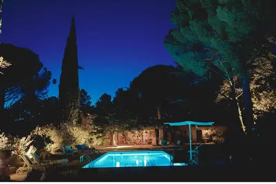 Image de La Bastide des Cadenières. Heart of Provence with pool, lots of space & privacy!