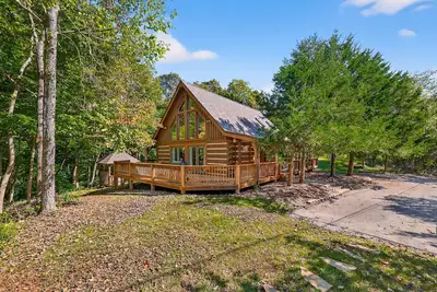 Image de Log Cabin Luxury Near Iu & Lake Monroe