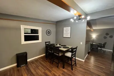 Image de A cozy and warm 3 bedroom retreat in the heart of the Midwest